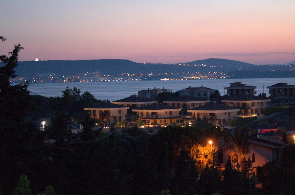 Pasalimani Hotel Çeşme Buitenkant foto