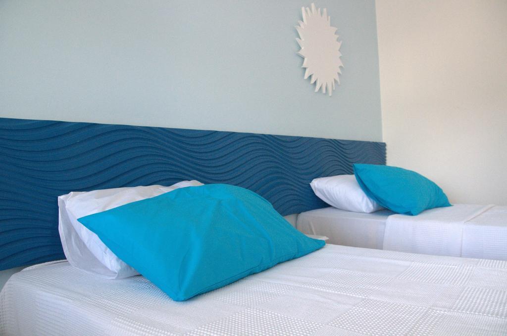 Pasalimani Hotel Çeşme Kamer foto