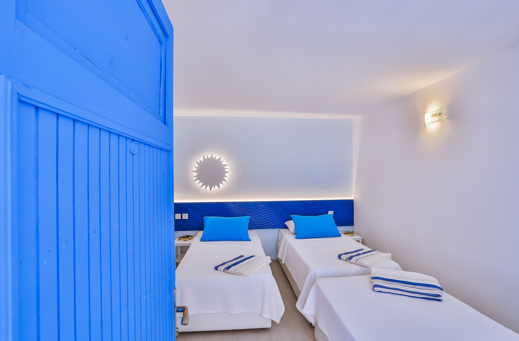 Pasalimani Hotel Çeşme Buitenkant foto